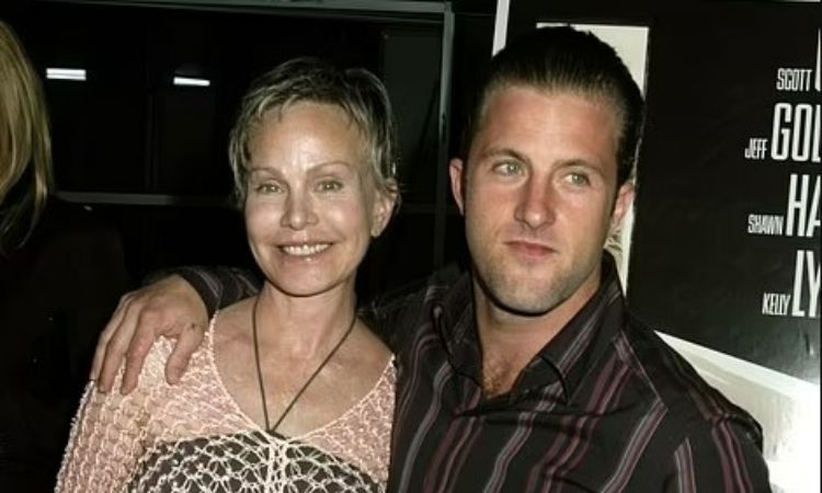 Sheila Marie Ryan with her son, Scott Caan. 